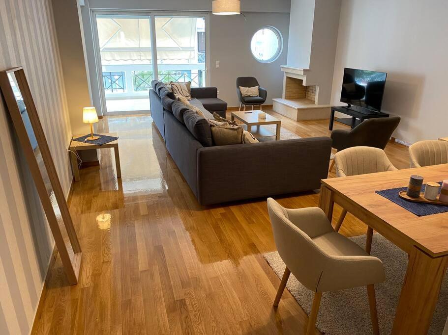 Classy 3Br With 2 Bathrooms Apartment In Marousi Athen Eksteriør bilde