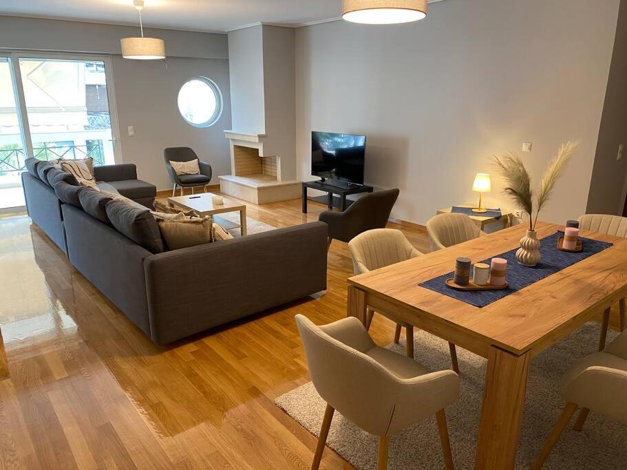 Classy 3Br With 2 Bathrooms Apartment In Marousi Athen Eksteriør bilde